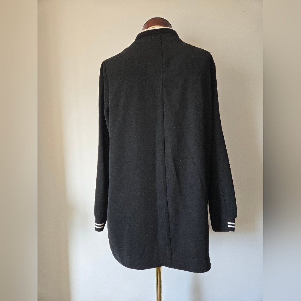 MOLLY BRACKEN  Black lightweight Blazer with Striped Racing Trim. Size XL - Picture 8 of 13